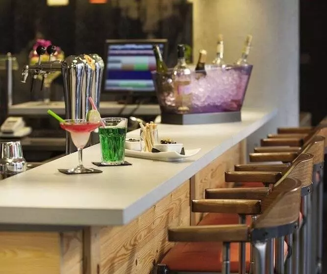 Fotos del hotel Ibis Styles Lyon Centre - Gare Part Dieu:  4