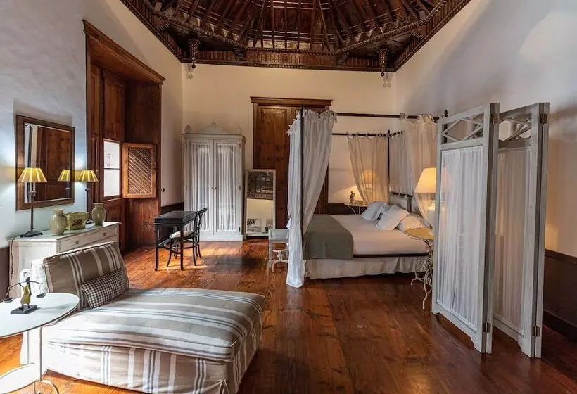 Fotos del hotel Isla Baja Suites:  12