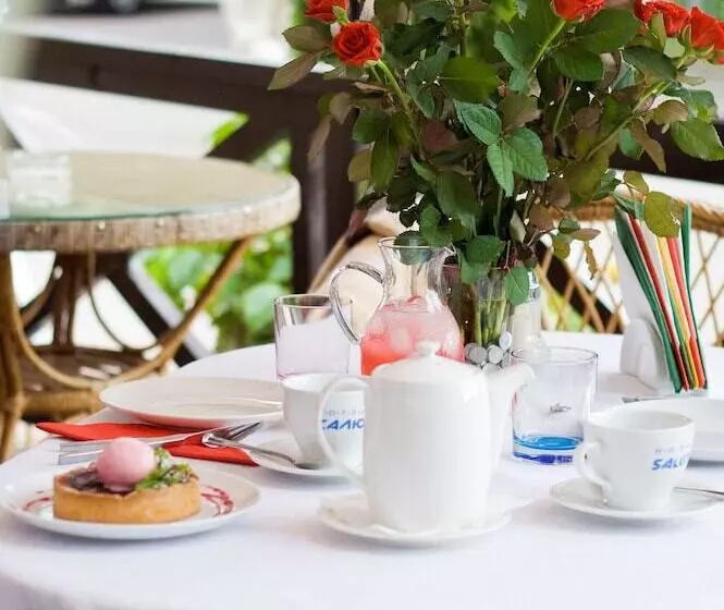 Fotos del hotel Salute:  6