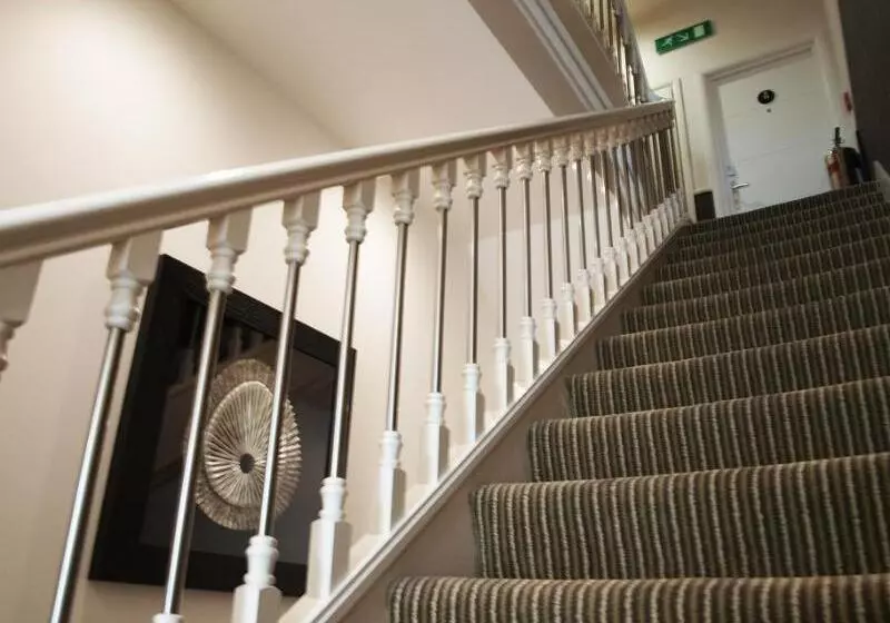 Fotos del hotel Simply Rooms & Suites:  3