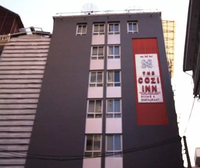 The Cozi Inn , Bangkok