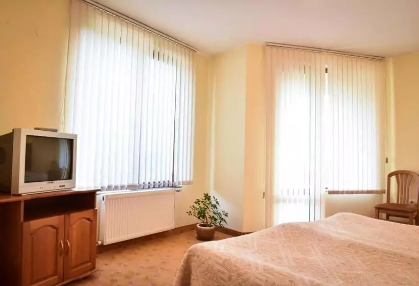 Fotos del hotel Lina:  21