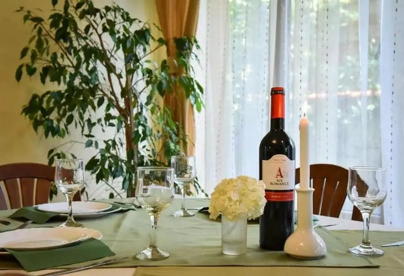 Fotos del hotel Lina:  12