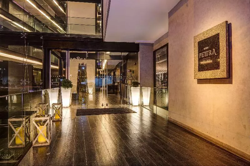 Fotos del hotel Pettra Santiago:  4