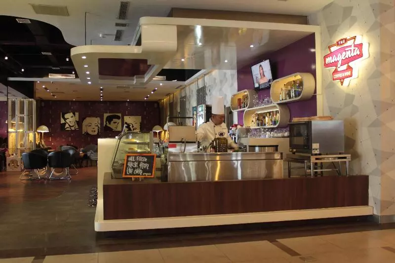 Fotos del hotel Holiday Inn Bandung Pasteur, An Ihg:  7