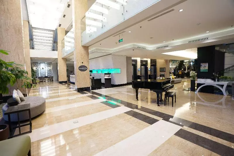 Fotos del hotel Holiday Inn Bandung Pasteur, An Ihg:  4