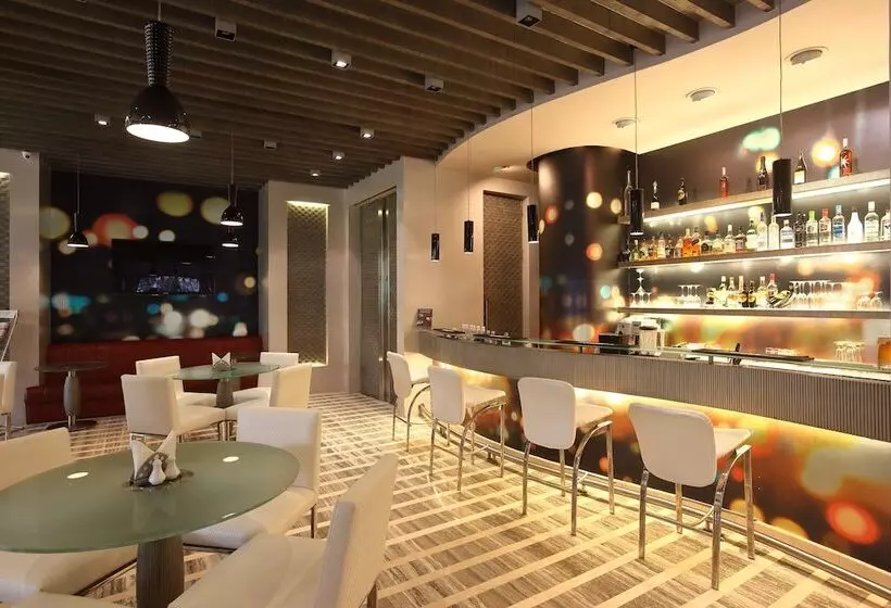 Fotos del hotel Mirage:  8