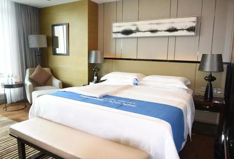 Fotos del hotel Friends International:  16