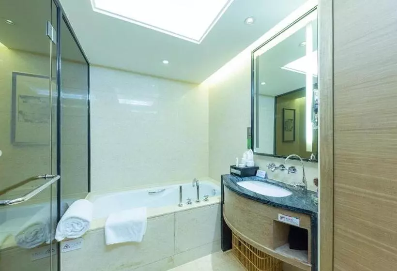 Fotos del hotel Friends International:  4