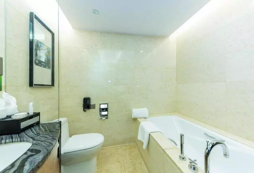 Fotos del hotel Friends International:  11