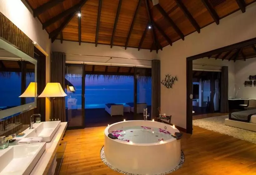 Fotos del hotel Velassaru Maldives:  18