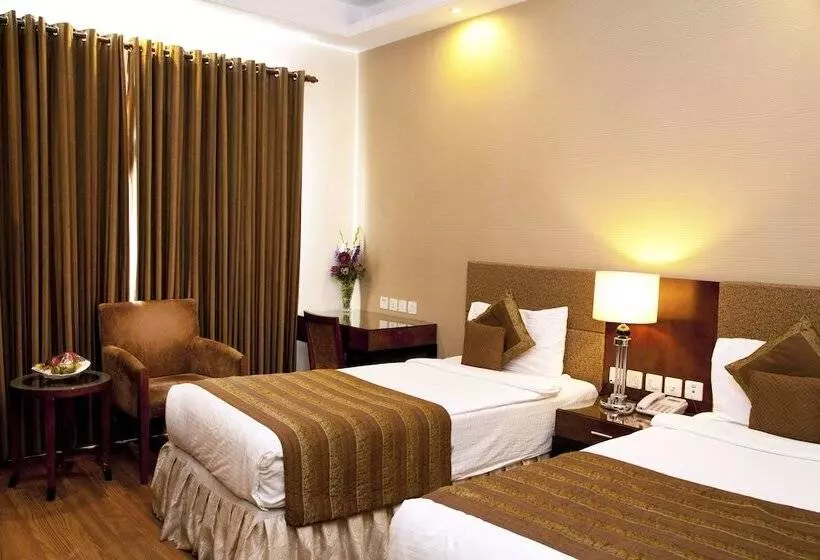 Fotos del hotel Alpina Hotels & Suites:  9