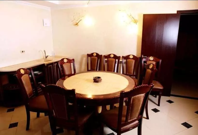 Fotos del hotel Ezio Palace:  5