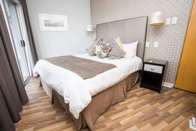 Fotos del hotel Genesis Allsuite:  8