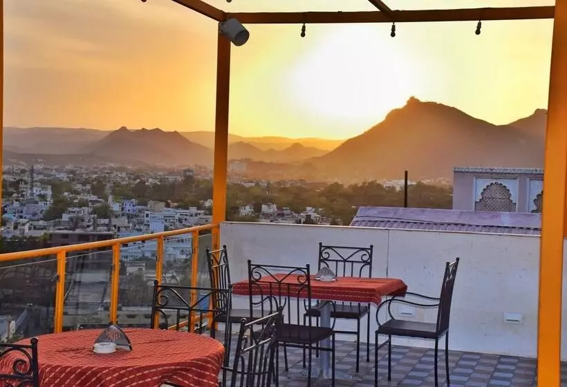 Fotos del hotel Kurabar Kothi:  15