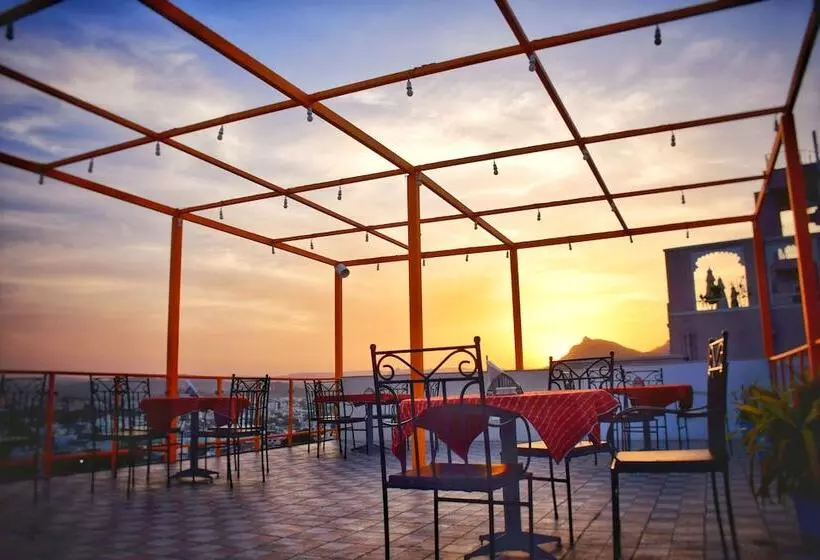 Fotos del hotel Kurabar Kothi:  8