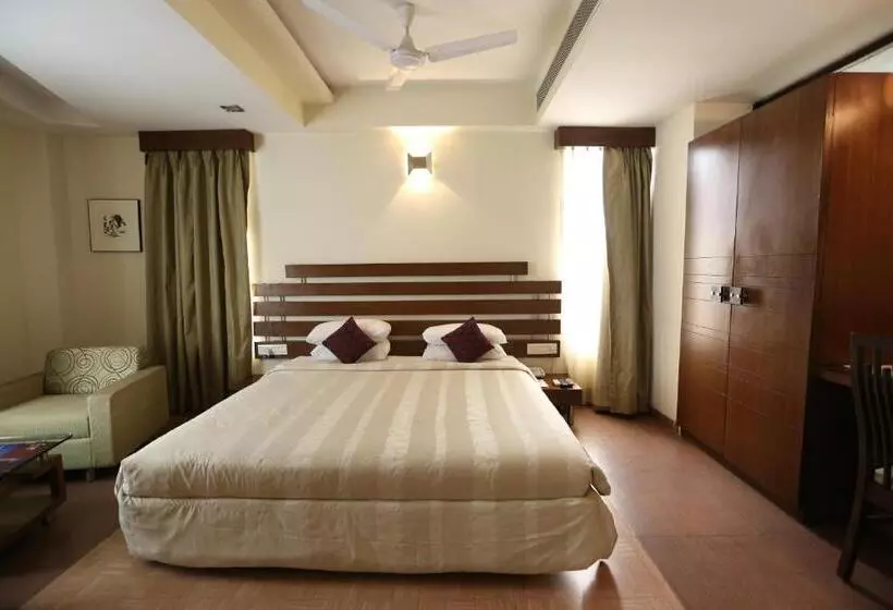 Fotos del hotel Silvercloud Hotel And Banquets:  22