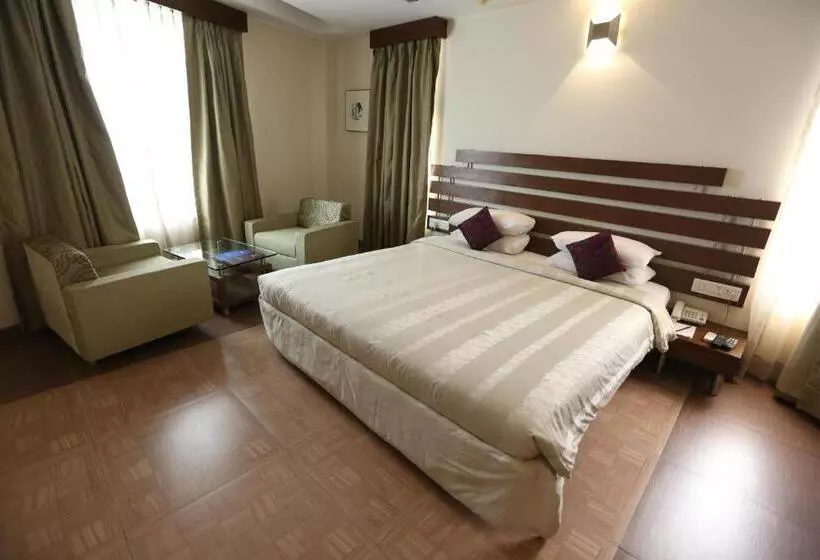 Fotos del hotel Silvercloud Hotel And Banquets:  9