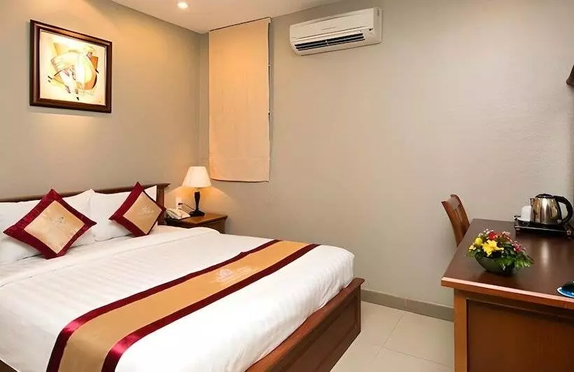 Fotos del hotel Reddoorz Premium White Lion:  15