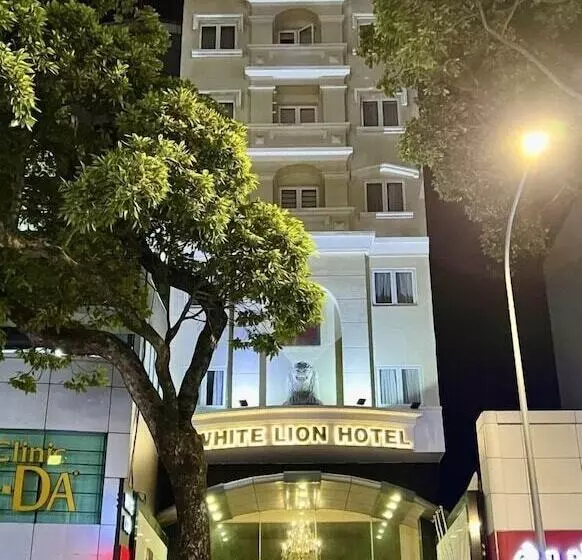 Reddoorz Premium White Lion