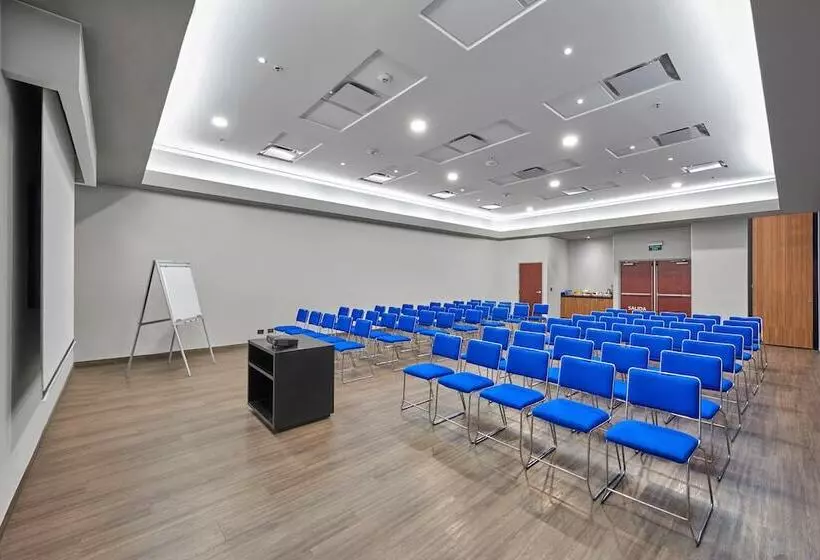 Fotos del hotel City Express Merida:  15