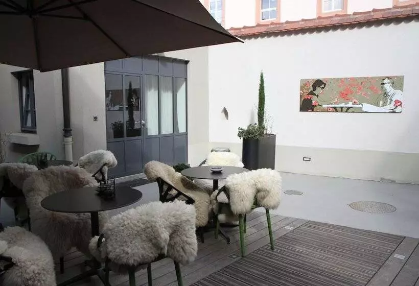 Fotos del hotel Hôtel Quatorze:  5