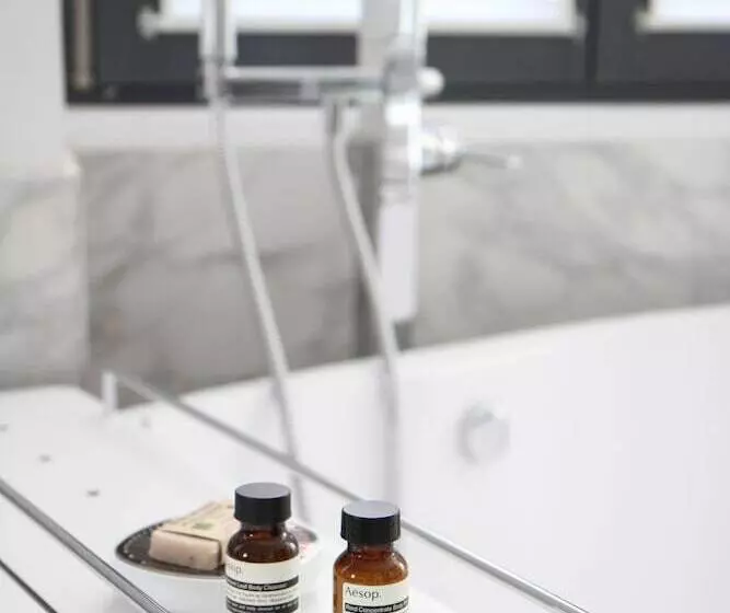 Fotos del hotel Hôtel Quatorze:  13