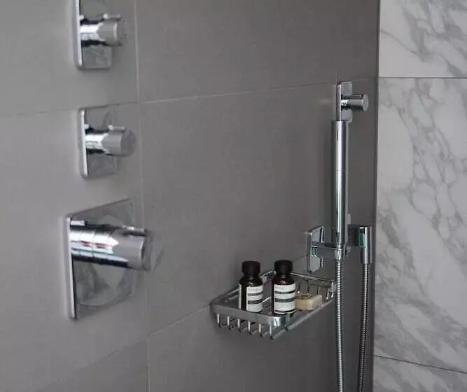 Fotos del hotel Hôtel Quatorze:  12