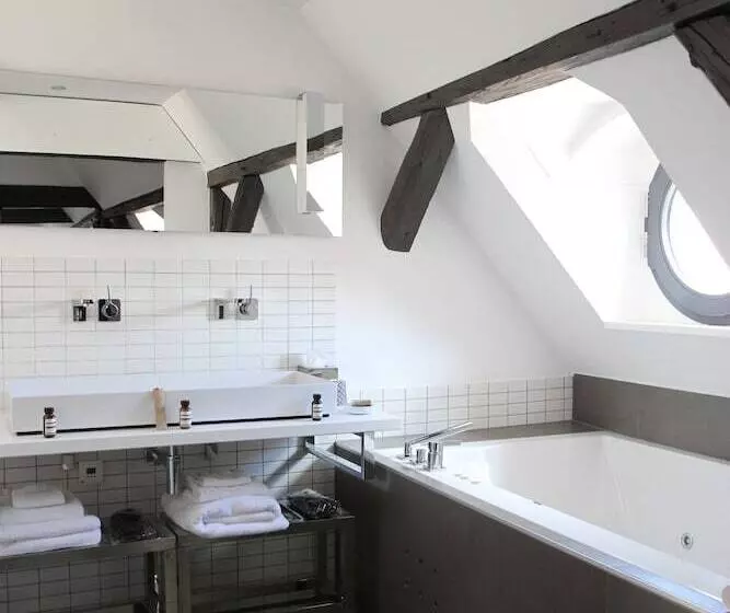 Fotos del hotel Hôtel Quatorze:  7