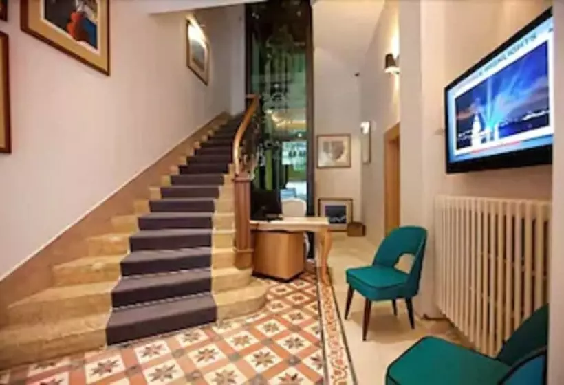 Fotos del hotel Collage Pera:  2