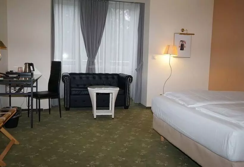 Fotos del hotel Entrée Groß Borstel Garni:  11