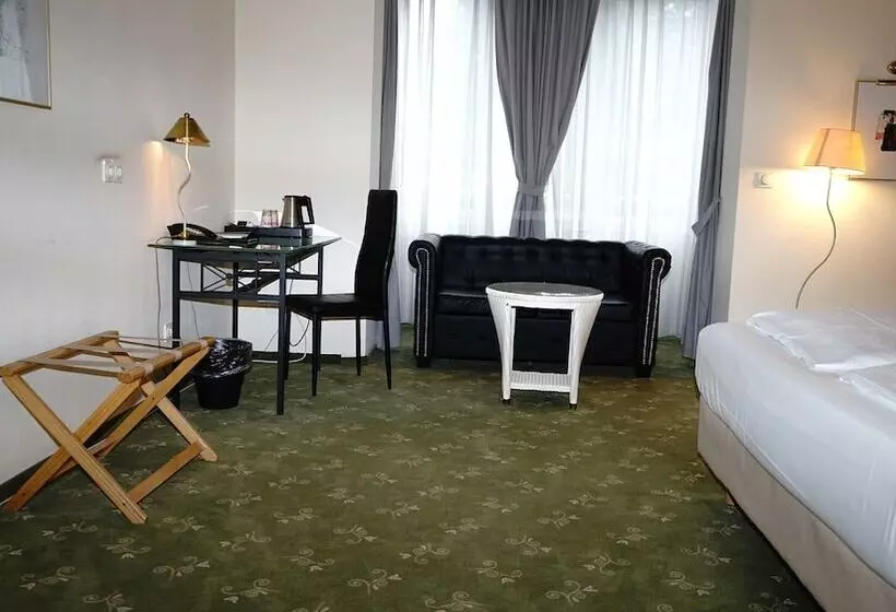 Fotos del hotel Entrée Groß Borstel Garni:  9