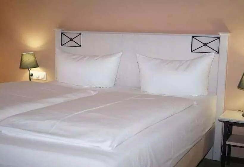 Fotos del hotel Entrée Groß Borstel Garni:  14