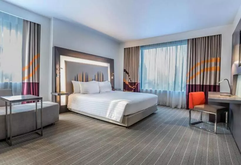 Novotel Bangkok Ploenchit Sukhumvit  Sha Extra Plus