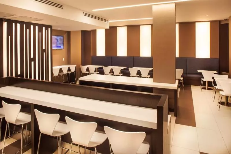 Fotos del hotel 46 Times Square:  6