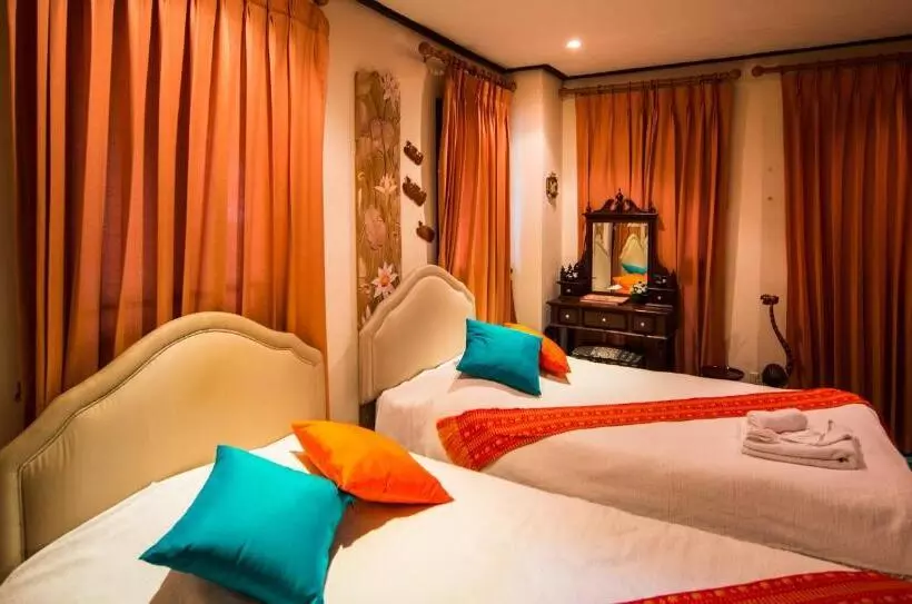 Ayutthaya Garden River Home