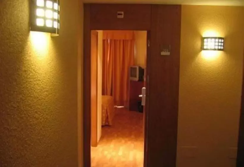 Fotos del hotel Doña Urraca:  24