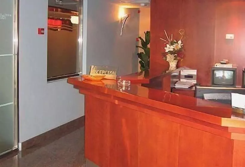 Fotos del hotel Doña Urraca:  4