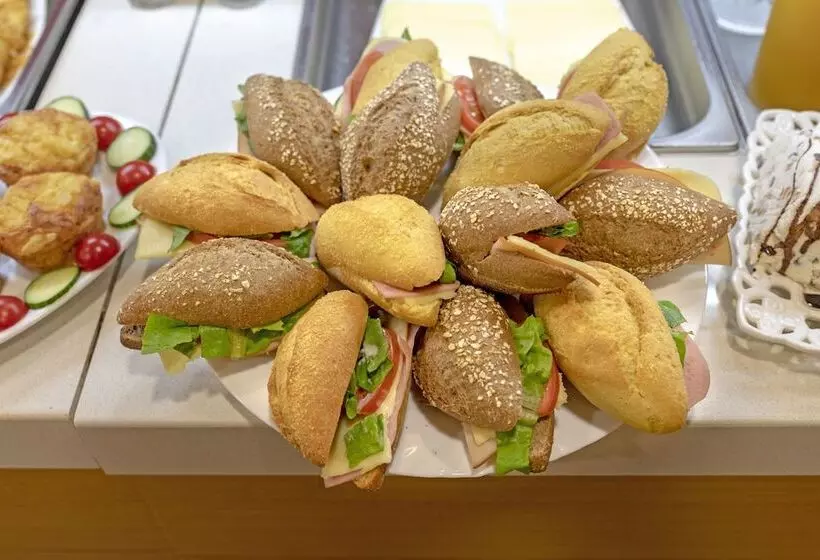 Fotos del hotel Castello:  12