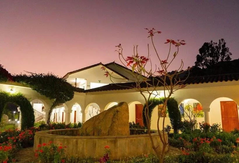 Fotos del hotel Agustos Urubamba:  6