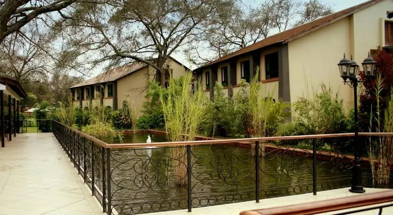 Fotos del hotel Protea  By Marriott Livingstone:  10