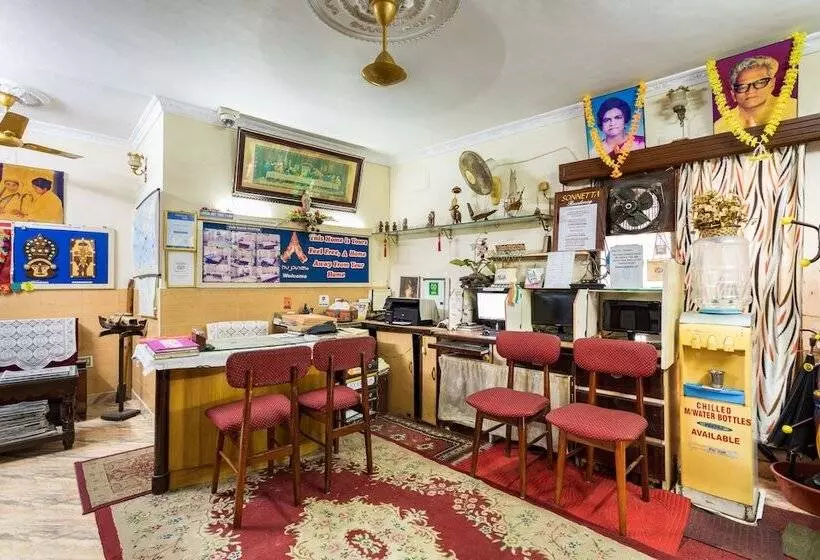 Fotos del hotel Sonnetta Residency:  4