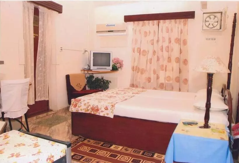 Fotos del hotel Sonnetta Residency:  20