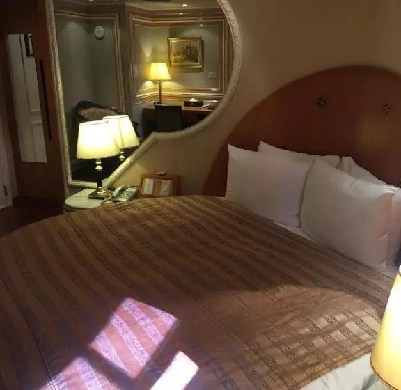 Fotos del hotel Charming Castle:  20