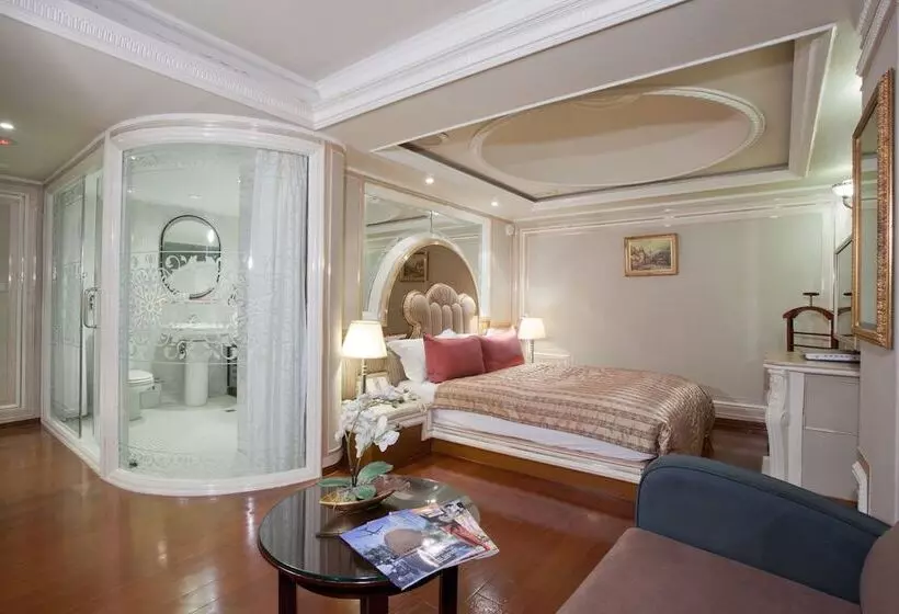 Fotos del hotel Charming Castle:  25