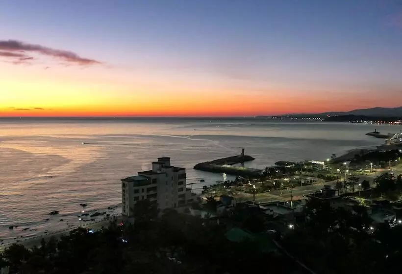 Fotos del hotel Maremons:  4