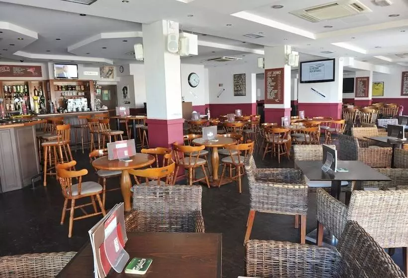 Fotos del hotel Captain Karas Holidays Apartments:  25