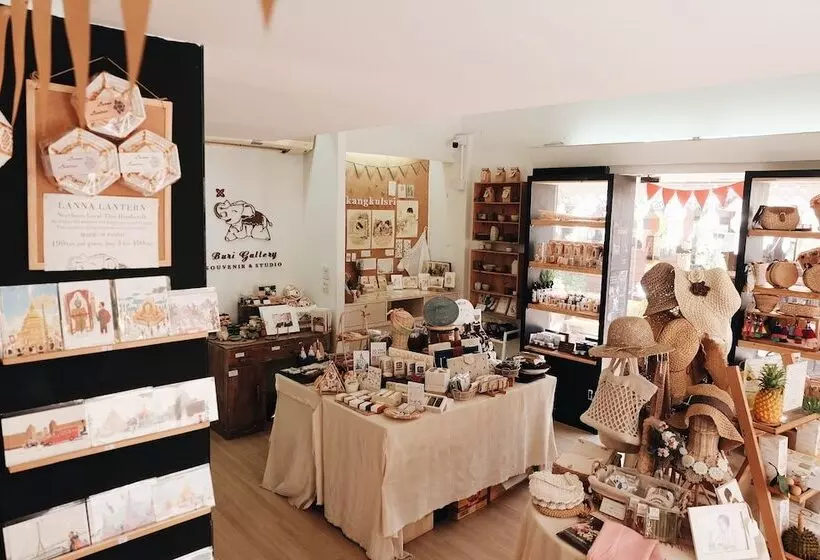 Fotos del hotel Buri Gallery House:  6