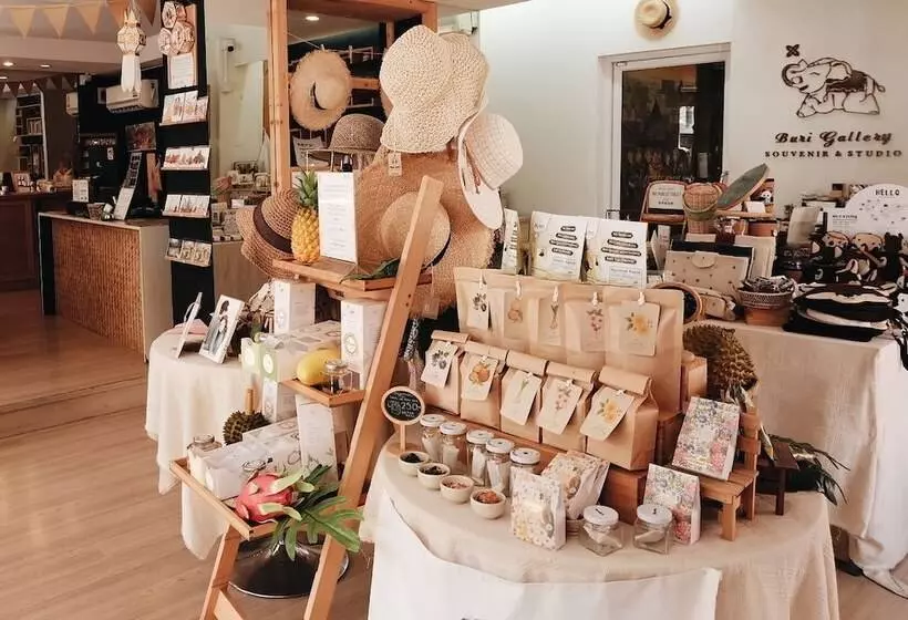 Fotos del hotel Buri Gallery House:  12