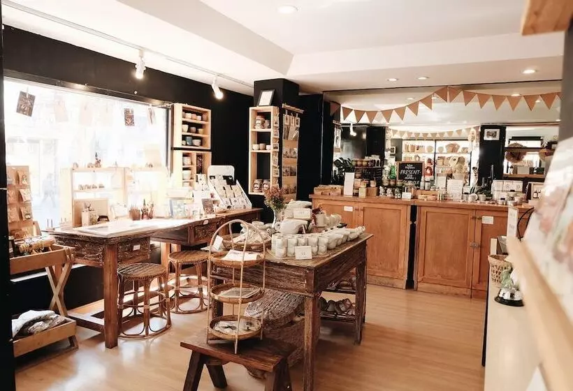 Fotos del hotel Buri Gallery House:  2